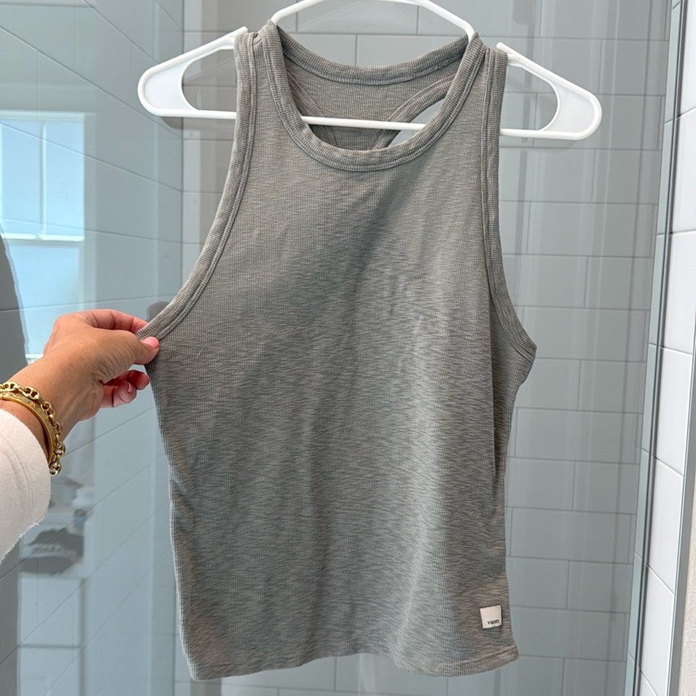 Vuori racer back tank